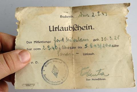 WW2 GERMAN NAZI RARE HITLER YOUTH DOCUMENT TO AUTORIZE A COUPLE OF DAYS OFF URLAUBSCHEIN HJ HITLERJUGEND WITH NICE STAMP