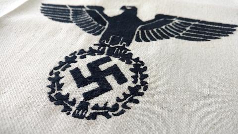 WW2 GERMAN NAZI RARE NSDAP TABLE DOILY WITH NICE EAGLE & SWASTIKA