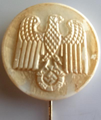 WW2 GERMAN NAZI RARE PLASTIC STICK PIN WITH NICE EAGLE & SWASTIKA