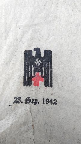 WW2 GERMAN NAZI RED CROSS MEDICAL DIVISION EMPTY GLASS CONTAINER WITH NICE EAGLE OF THE 3ND REICH STAMP & SWASTIKA