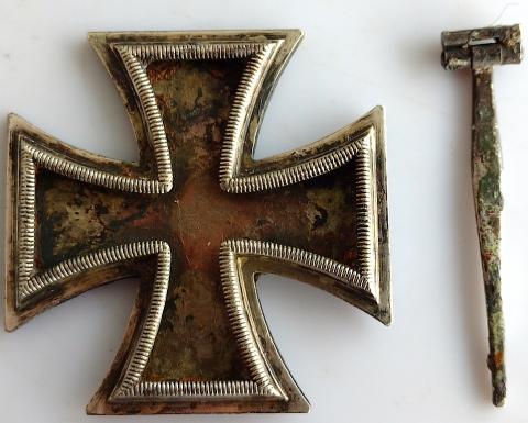 WW2 GERMAN NAZI RELIC FOUND 1ST CLASS IRON CROSS MEDAL AWARD