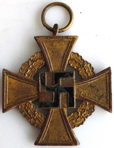 WW2 GERMAN NAZI RELIC FOUND 40 YEARS OF FAITHFULL SERVICES IN THE WEHRMACHT ARMY MEDAL AWARD IN GOLD NO RIBBON