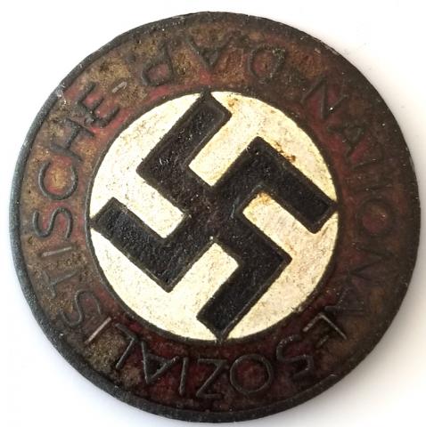 WW2 GERMAN NAZI RELIC FOUND NSDAP MEMBERSHIP PIN BADGE RED EMANEL ADOLF HITLER MEMBER PARTY MAKER RZM