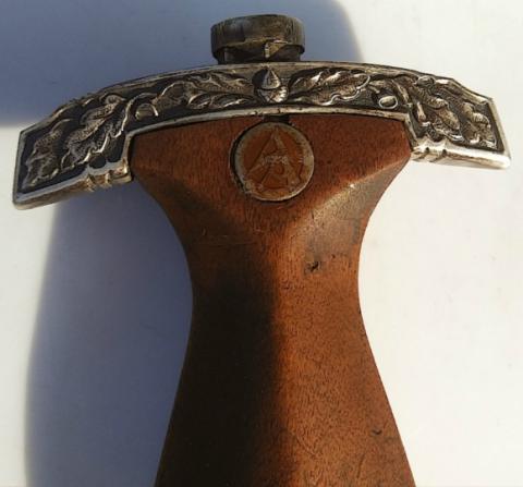 WW2 GERMAN NAZI SA HONOUR RZM DAGGER WITH ENGRAVED CROSS GUARDS AND CASE WOOW!!