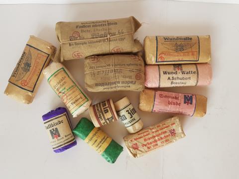 WW2 GERMAN NAZI SUPER RARE LOT OF 12 MEDICAL PACKING RECOVERED IN CONCENTRATION CAMP DACHAU WAFFEN SS GARRISON