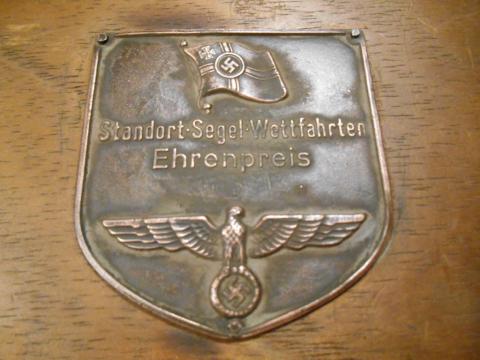 WW2 GERMAN NAZI UNIQUE SPORT COMPETITION WOODEN BOX CASE WITH KRIEGSMARINE PLATE ( FLAG + SWASTIKA ) MADE BY RZM