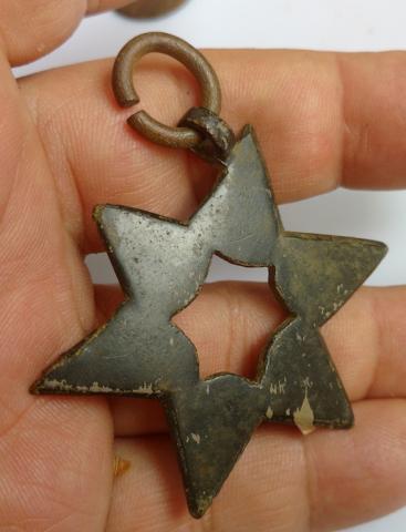 WW2 GERMAN NAZI UNIQUE STAR OF DAVID METAL PENDANT FOUND IN GHETTO AREA OF KRAKOW JEWISH BELONGINGS JUDE JUDEN JOOD JUIF JEW