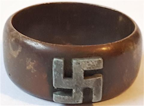 WW2 GERMAN NAZI UNIQUE WAR PERIOD RING WITH A NICE SWASTIKA SOLDIER'S PERSONAL BELONGINGS