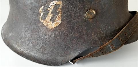 WW2 GERMAN NAZI VERY NICE M42 SINGLE DECAL WAFFEN SS COMPLETE SS-BLACK HELMET WITH AMAZING LINER PATINA, MATCHED CHINSTRAP AND 70% DECAL REMAIN WW2 GERMAN NAZI VERY NICE M42 SINGLE DECAL WAFFEN SS COMPLETE SS-BLACK HELMET WITH AMAZING LINER PATINA, MATCHED CHINSTRAP AND 70% DECAL REMAIN