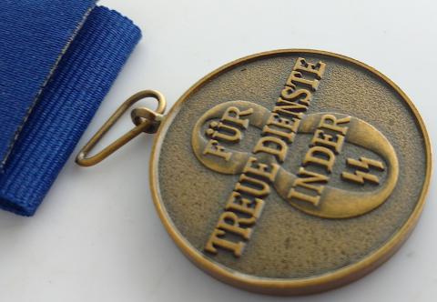 WW2 GERMAN NAZI WAFFEN SS 8 YEARS OF FAITHFULE SERVICES IN THE SS MEDAL AWARD WITH UNUSED RIBBON