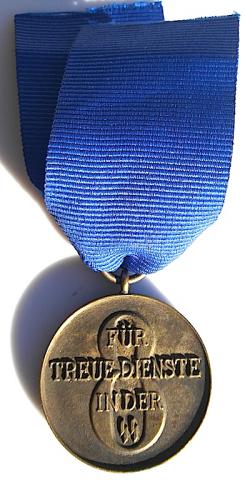 WW2 GERMAN NAZI WAFFEN SS 8 YEARS OF FAITHFUL SERVICES IN THE SS MEDAL **REPLIKA