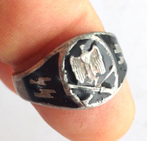 WW2 GERMAN NAZI WAFFEN SS COMBAT SILVER RING MAKER MARKED INSIDE WITH RUNES SS EACH SIDES