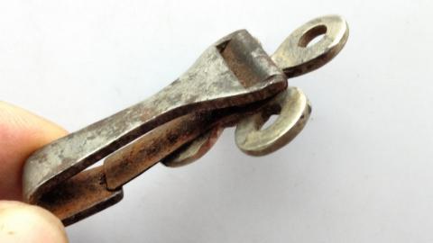 WW2 GERMAN NAZI WAFFEN SS DAGGER EXTREMELY RARE CHAIN  TOP CONNECTOR HANGER PART FOR EARLY CHAINED SS DAGGER