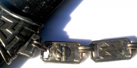 WW2 GERMAN NAZI WAFFEN SS EARLY TYPE I CHAINED DAGGER SCABBARD REPLIKA LOOKS LIKE THE ORIGINAL ! RARE