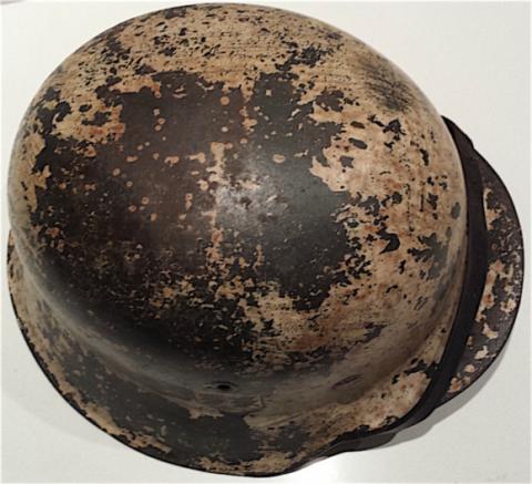 WW2 GERMAN NAZI WAFFEN SS M42 SINGLE DECAL WINTER CAMO HELMET WITH LINER AND CHINSTRAP WOW!!! SUPER RARE