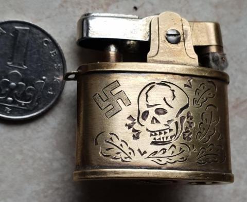 WW2 GERMAN NAZI WAFFEN SS TOTENKOPF AMAZING LIGHTER WORKING CONDITION WITH SKULL AND SS RUNES