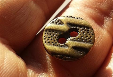 WW2 GERMAN NAZI WAFFEN SS TOTENKOPF PANZER DIVISION UNIFORM TUNIC BUTTON ORIGINAL RUNES