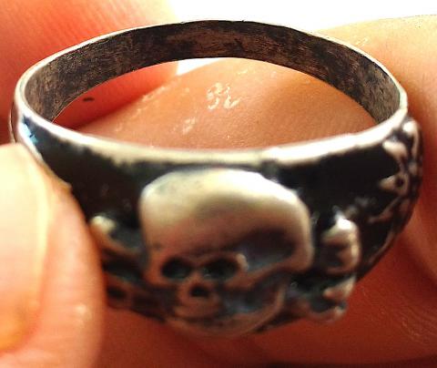 WW2 GERMAN NAZI WAFFEN SS TOTENKOPF SILVER RING WITH SKULL AND SS RUNES, NICE