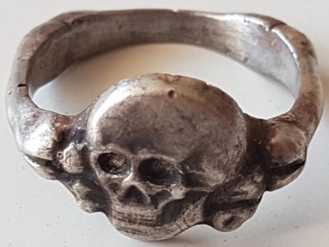 WW2 GERMAN NAZI WAFFEN SS TOTENKOPF SILVER RING WITH SKULL