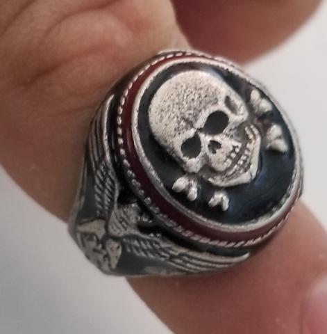 WW2 GERMAN NAZI WAFFEN SS TOTENKOPF SILVER RING WITH SS RUNES ENGRAVED AND SILVER 800