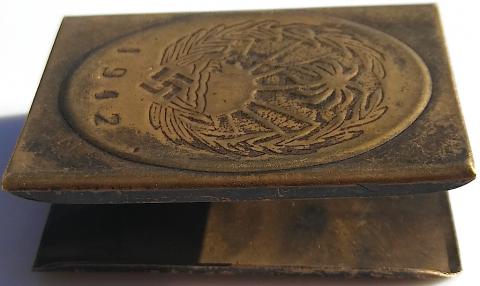 WW2 GERMAN NAZI WAFFEN SS / WEHRMACHT NIVE AFRIKAKORPS METAL MATCHES COVER WITH GES GESCH MAKER'S MARK ON THE BACK 1942 DATED