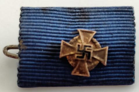WW2 GERMAN NAZI WEHRMACHT RIBBON BAR FOR FAITHFUL SERVICES IN THE ARMY WITH TINY MEDAL PIN ON IT