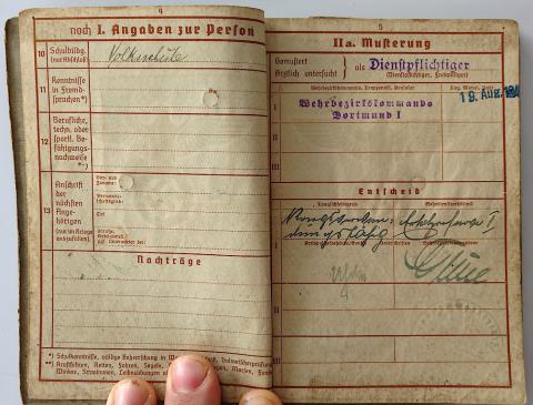 WW2 GERMAN NAZI WEHRMACHT SOLDIER WEHRPASS ID BOOK RARE KOMMANDO IN A OIL COMPANY