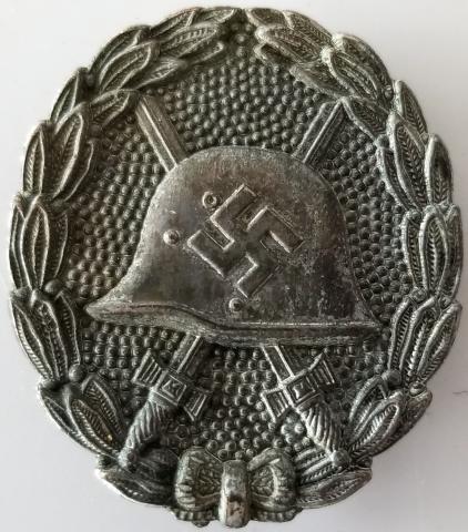 WW2 GERMAN NAZI WOULD BADGE IN SILVER MEDAL AWARD FOR SOLDIER WHO GOT WOUNDED DURING COMBATS