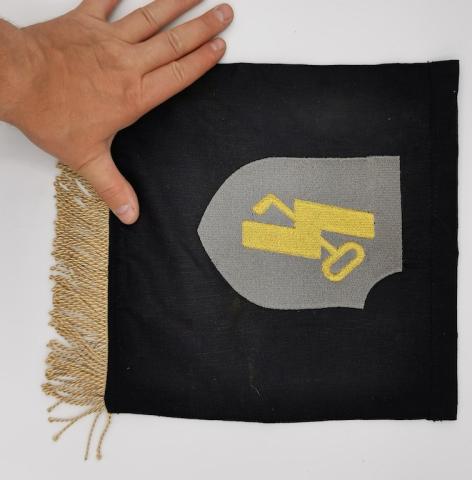 12e DIVISION WAFFEN SS HITLERJUGEND TRUMPET FLAG PENNANT HITLER YOUTH HJ