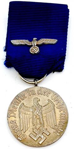4 YEARS OF FAITHFUL SERVICES IN THE ARMY MEDAL AWARD WITH EAGLE ON RIBBON WEHRMACHT HEER