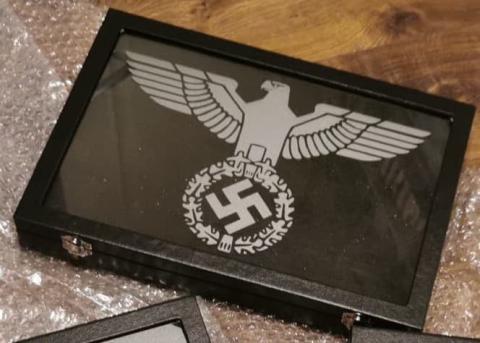 AMAZING DISPLAY CASE WITH THIRD REICH EAGLE nazi militaria dealers usa vet