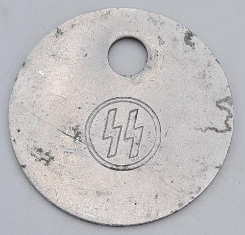 Concentration camp Auschwitz Waffen SS totenkopf guard metal dog disk ID numbered