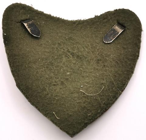 FIRST MODEL NAZI EARLY SA / SS STANDARD UNIFORM BEARER’S GORGET