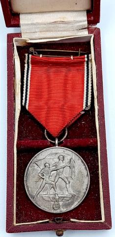 German 1938 Commemorative Sudetenland Medal award in nice case