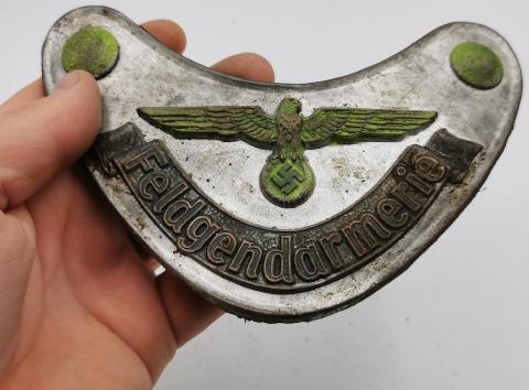 GERMAN WEHRMACHT POLIZEI POLICE FELDGENDARMERIE GORGET NO CHAIN RELIC