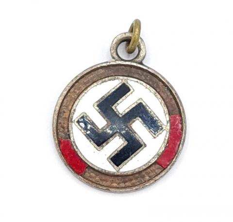 Third Reich NSDAP Adolf Hitler Partisan swastika pendant medaillon