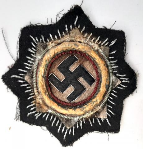WAFFEN SS WAR ORDER OF THE GERMAN CROSS CLOTH PATCH AWARD IN GOLD BADGE TUNIC REMOVED WAFFEN SS WAR ORDER OF THE GERMAN CROSS CLOTH PATCH AWARD IN GOLD BADGE TUNIC REMOVED