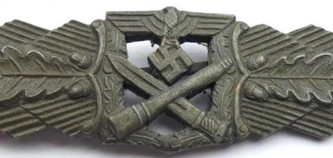 WEHRMACHT WAFFEN SS CLOSED COMBAT CLASP BADGE AWARD IN BRONZE