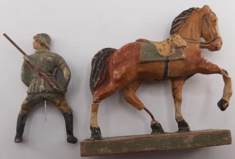 WW2 GERMAN NAZI WEHRMACHT SOLDIER HORSE ELASTOLIN LINEOL ACTION FIGURINE