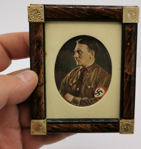 WW2 GERMAN NAZI ADOLF HITLER PARTISAN NSDAP FUHRER FRAME PHOTO PORTRAIT