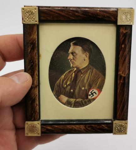 WW2 GERMAN NAZI ADOLF HITLER PARTISAN NSDAP FUHRER FRAME PHOTO PORTRAIT