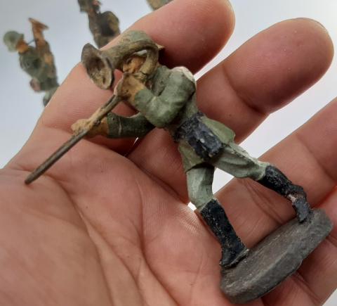 WW2 GERMAN NAZI ELASTOLIN HAUSSER LINEOL PARADE MUSICAL FIGURINE TOY WEHRMACHT