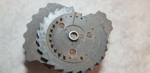 WW2 GERMAN NAZI EXTREMELY RARE LUFTWAFFE ENIGMA CYPHER MACHINE ROTOR GEAR WITH SERIAL NUMBER HISTORICAL ITEM