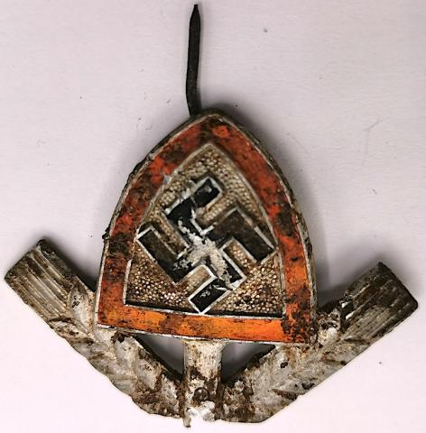 WW2 GERMAN NAZI GROUND FOUND RAD WORKERS PIN BADGE AWARD MARKED SWASTIKA