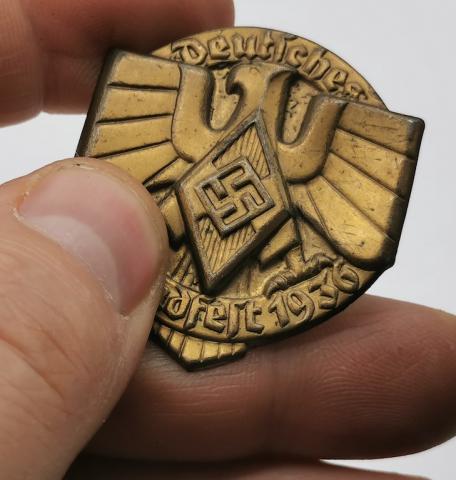 WW2 GERMAN NAZI HITLER YOUTH HJ GOLD PIN DEUTSCHE HITLERJUGEND BADGE