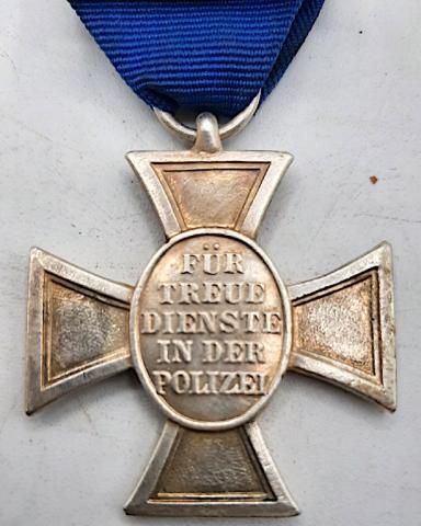 WW2 GERMAN NAZI LONG SERVICE IN THE POLICE POLIZEI MEDAL AWARD