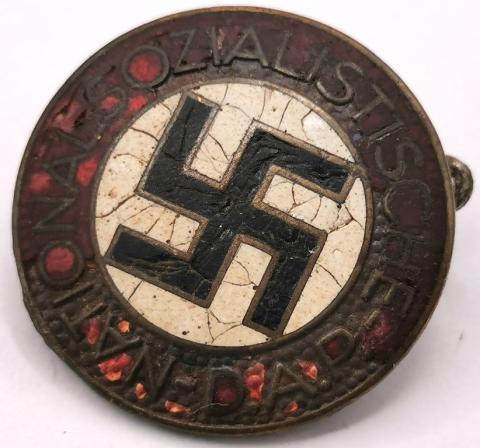 WW2 GERMAN NAZI NSDAP ADOLF HITLER PARTY MEMBERSHIP PIN BY RZM WITH SWASTIKA