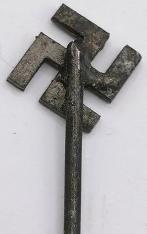 WW2 GERMAN NAZI NSDAP PARTISAN SWASTIKA PIN STICKPIN