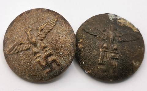 WW2 GERMAN NAZI NSDAP THIRD REICH TUNIC BUTTON WITH EAGLE & SWASTIKA UNIFORM HITLER