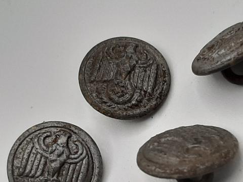 WW2 GERMAN NAZI NSDAP WEHRMACHT COMPLETE SET OF 5 TUNIC BUTTONS WITH REICH EAGLE & SWASTIKA - MARKED